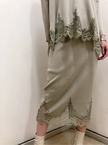 GRACE CONTINENTAL 亀田 未希 コーディネート画像