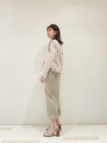 GRACE CONTINENTAL minami コーディネート画像