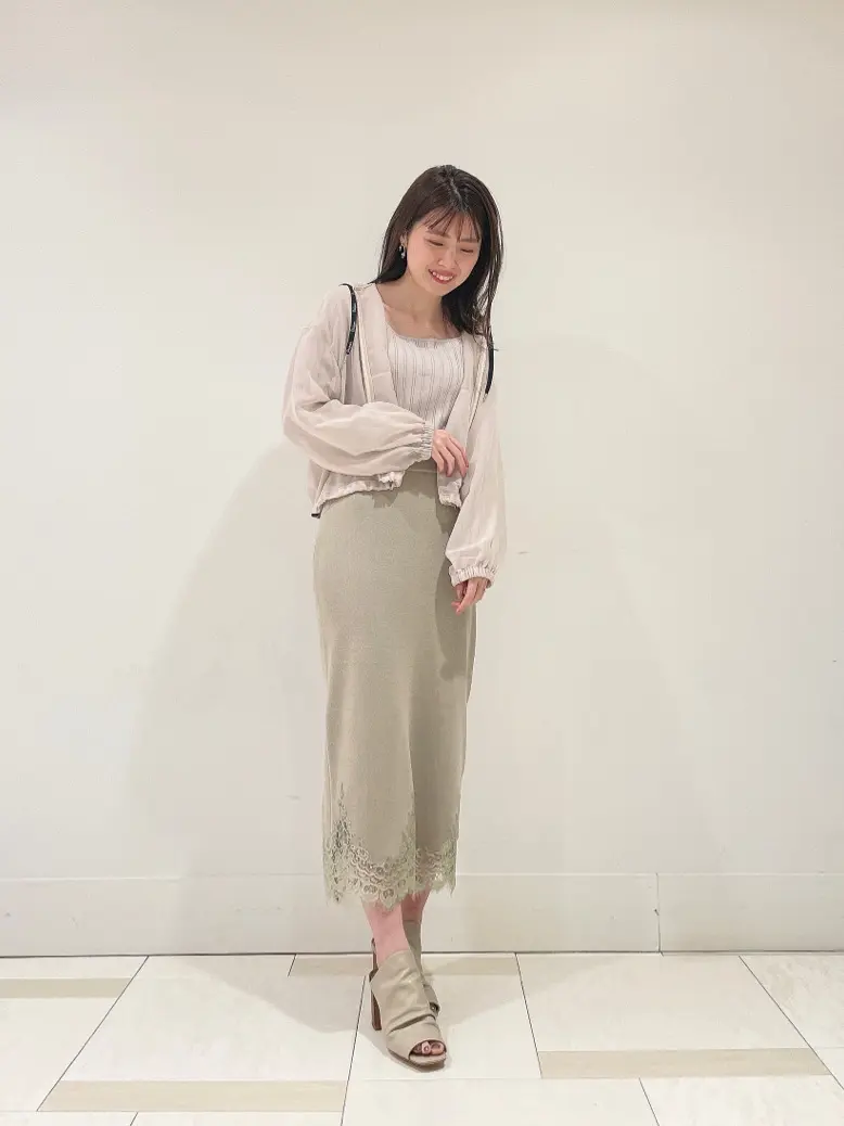 GRACE CONTINENTAL minami コーディネート画像