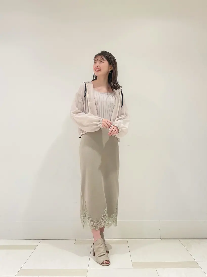 GRACE CONTINENTAL minami コーディネート画像