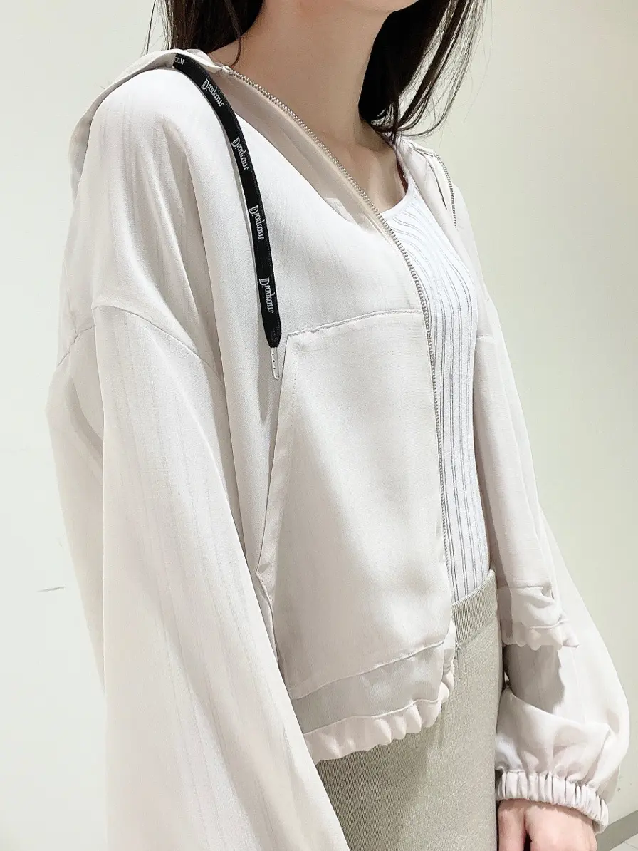 GRACE CONTINENTAL minami コーディネート画像