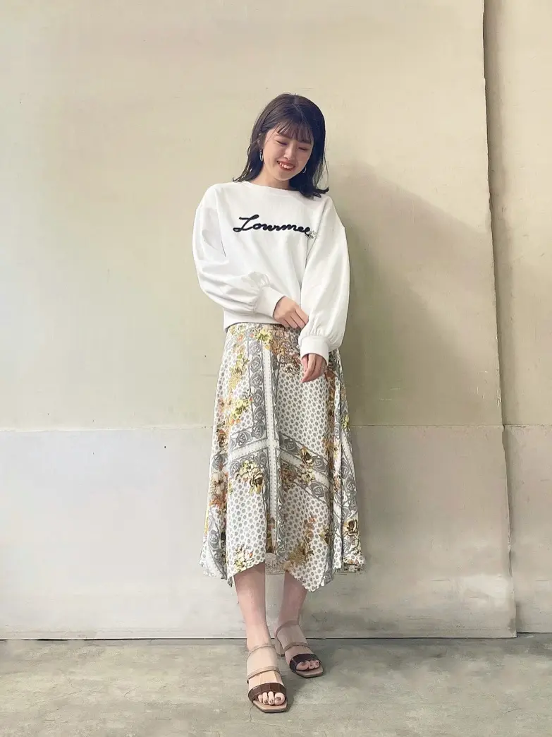 GRACE CONTINENTAL minami コーディネート画像