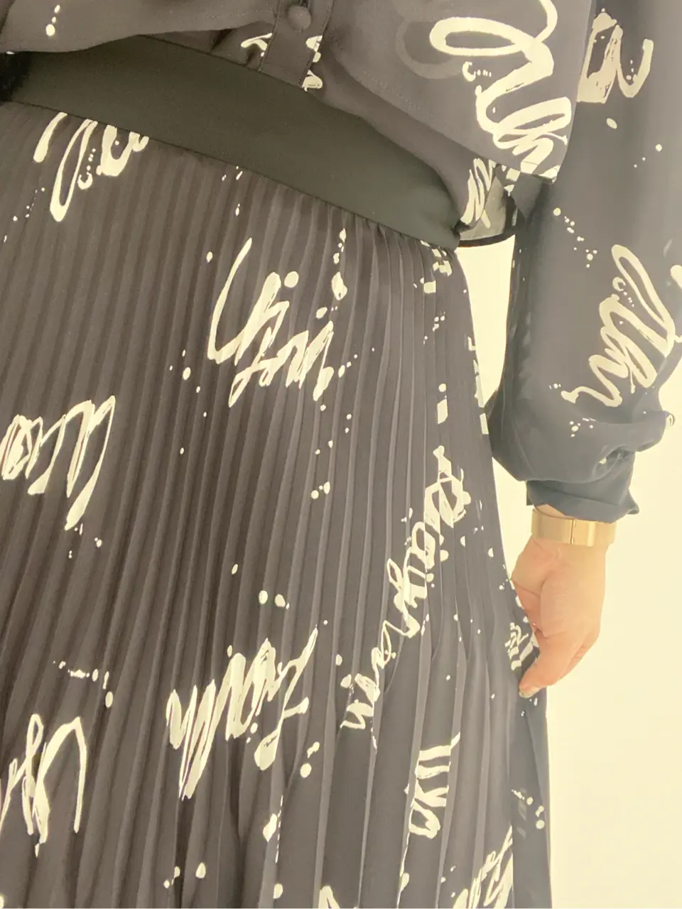 GRACE CONTINENTAL MOMOKO コーディネート画像