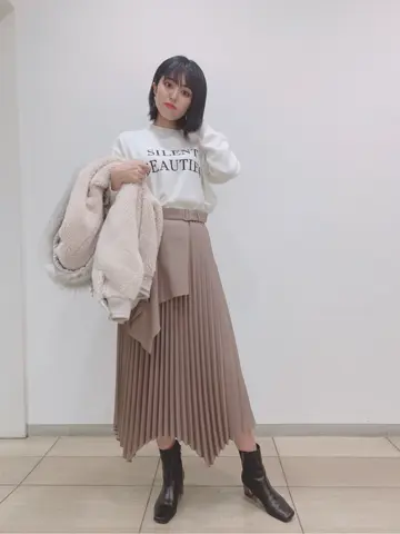 GRACE CONTINENTAL yoshi コーディネート画像