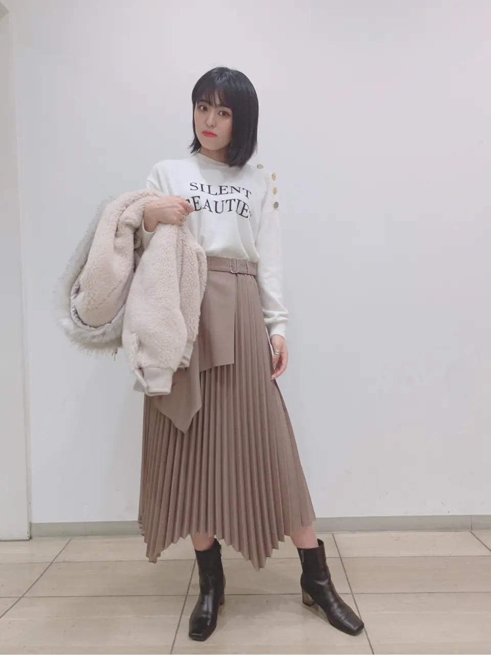 GRACE CONTINENTAL yoshi コーディネート画像