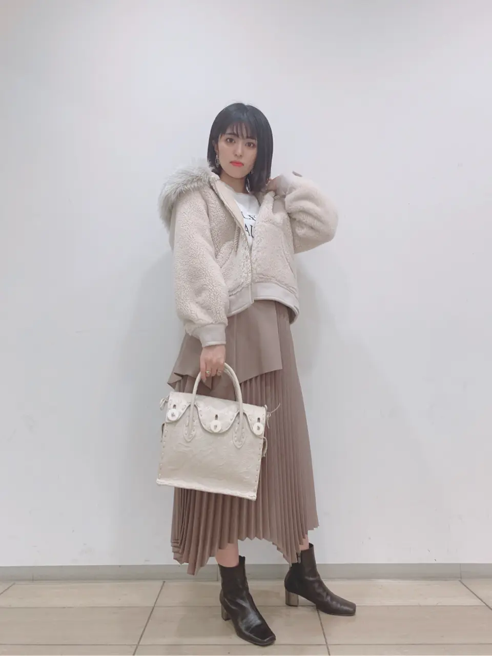 GRACE CONTINENTAL yoshi コーディネート画像