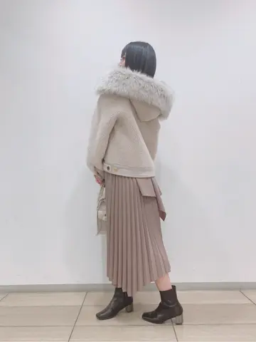 GRACE CONTINENTAL yoshi コーディネート画像