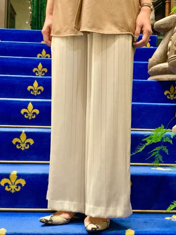 GRACE CONTINENTAL 小笠原　春菜 コーディネート画像