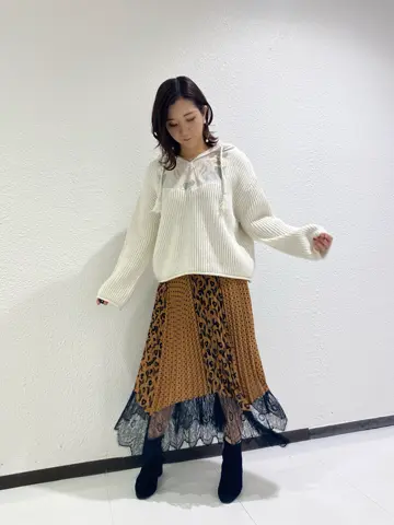 GRACE CONTINENTAL MOMOKO コーディネート画像