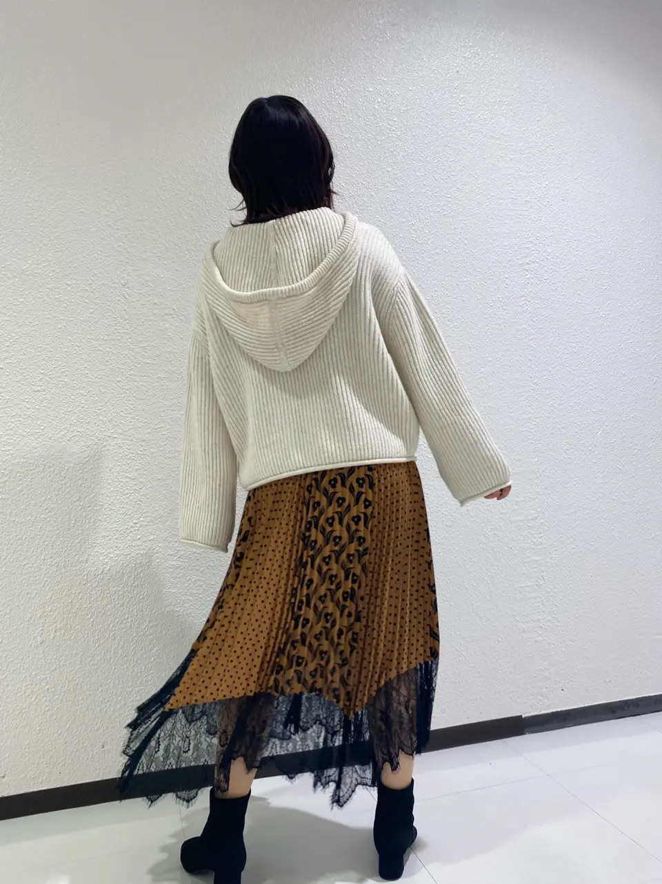 GRACE CONTINENTAL MOMOKO コーディネート画像