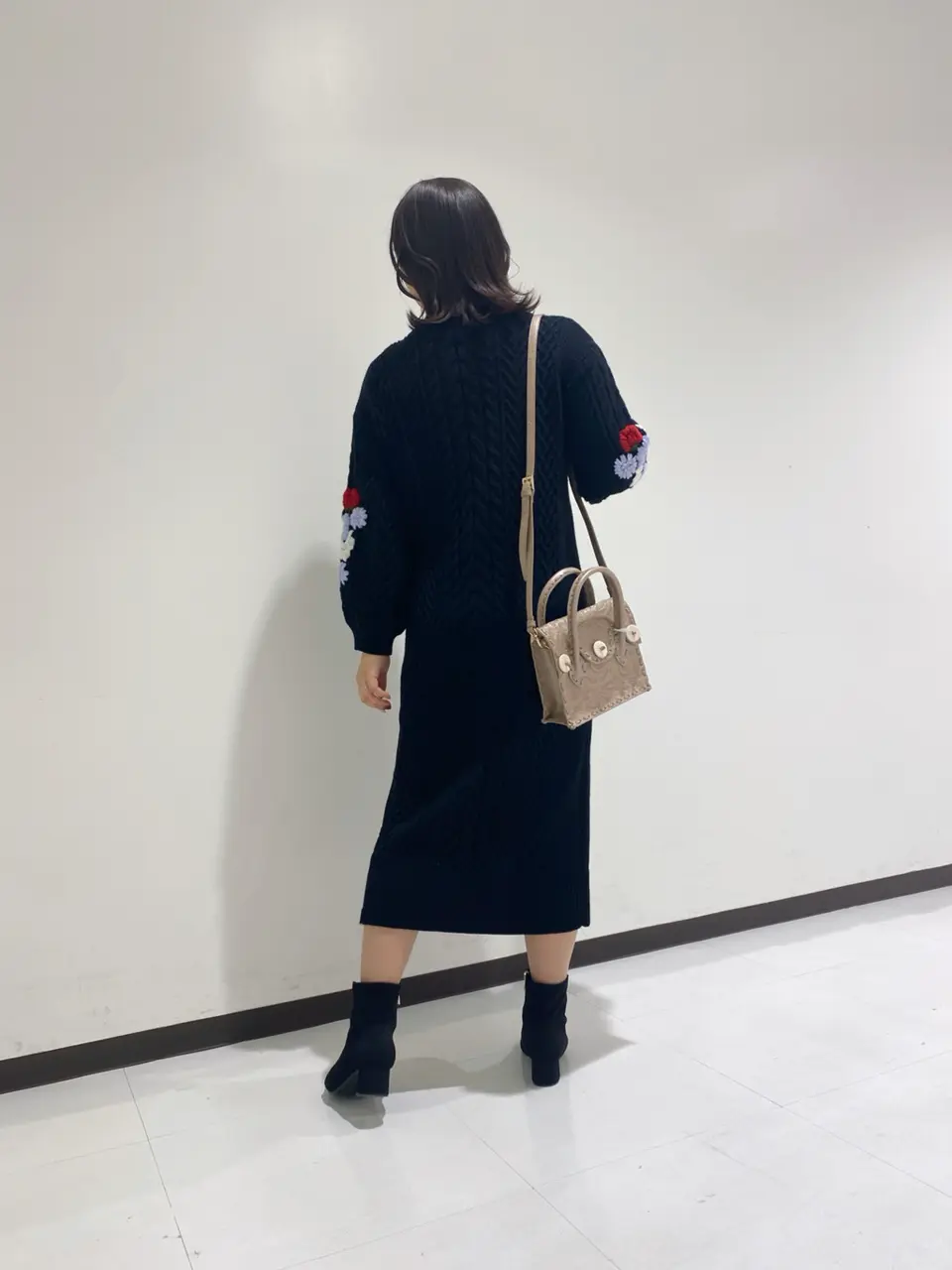 GRACE CONTINENTAL MOMOKO コーディネート画像