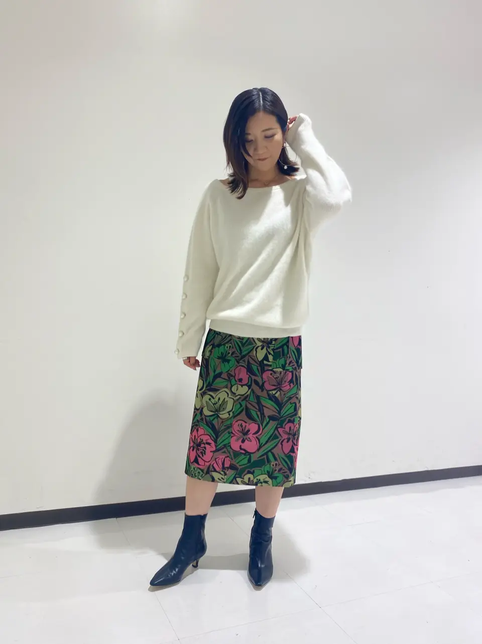 GRACE CONTINENTAL MOMOKO コーディネート画像