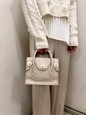 GRACE CONTINENTAL 亀田 未希 コーディネート画像