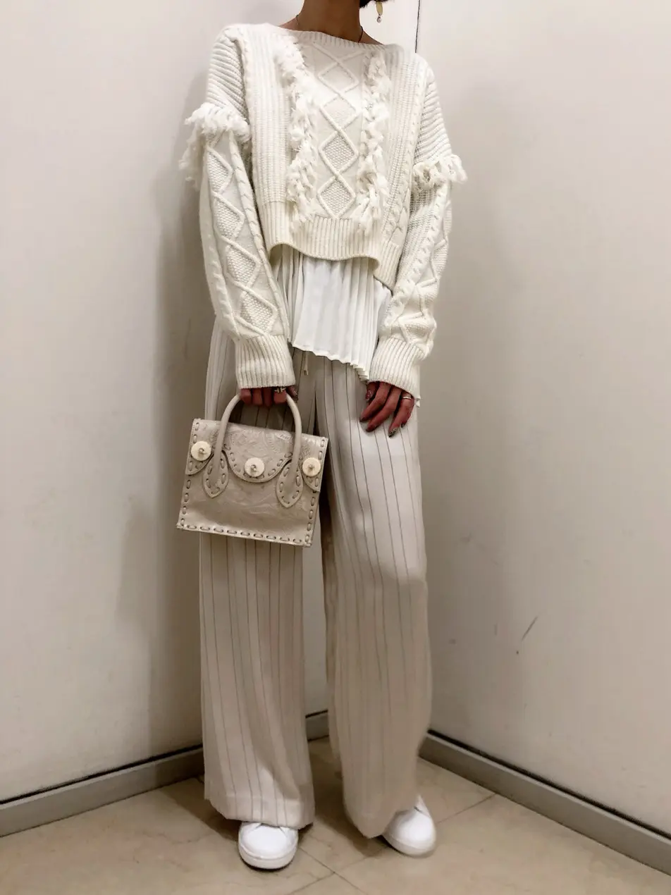 GRACE CONTINENTAL 亀田 未希 コーディネート画像