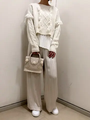 GRACE CONTINENTAL 亀田 未希 コーディネート画像