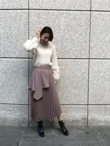 GRACE CONTINENTAL 亀田 未希 コーディネート画像