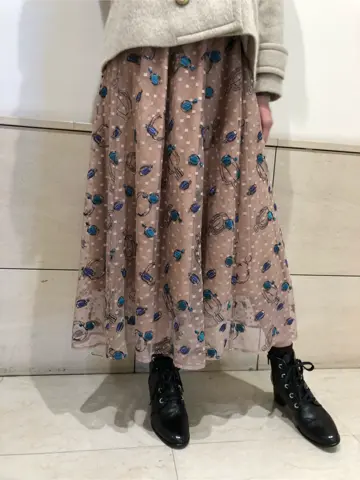 GRACE CONTINENTAL 亀田 未希 コーディネート画像