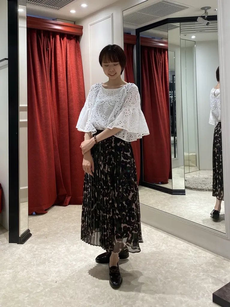 GRACE CONTINENTAL Abe コーディネート画像