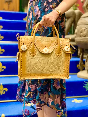 GRACE CONTINENTAL 小笠原　春菜 コーディネート画像