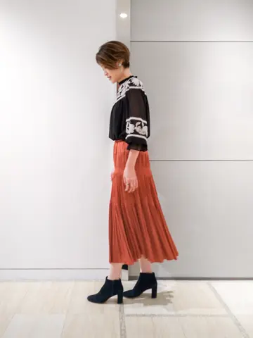 GRACE CONTINENTAL 今野　志保 コーディネート画像