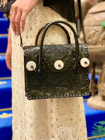 GRACE CONTINENTAL 小笠原　春菜 コーディネート画像