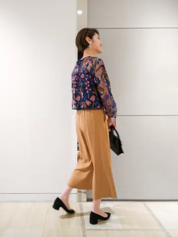 GRACE CONTINENTAL 今野　志保 コーディネート画像