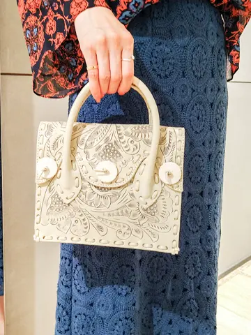 GRACE CONTINENTAL 今野　志保 コーディネート画像