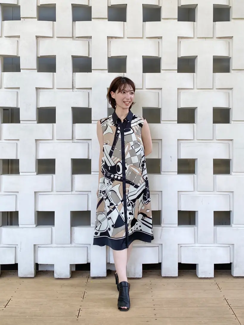 GRACE CONTINENTAL 青木育日 コーディネート画像