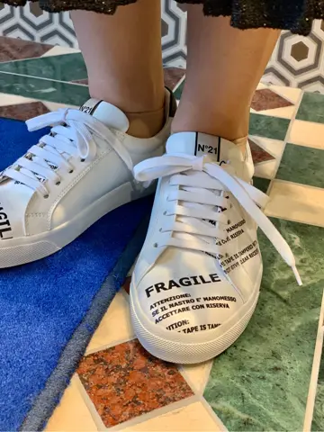 GRACE CONTINENTAL 小笠原　春菜 コーディネート画像