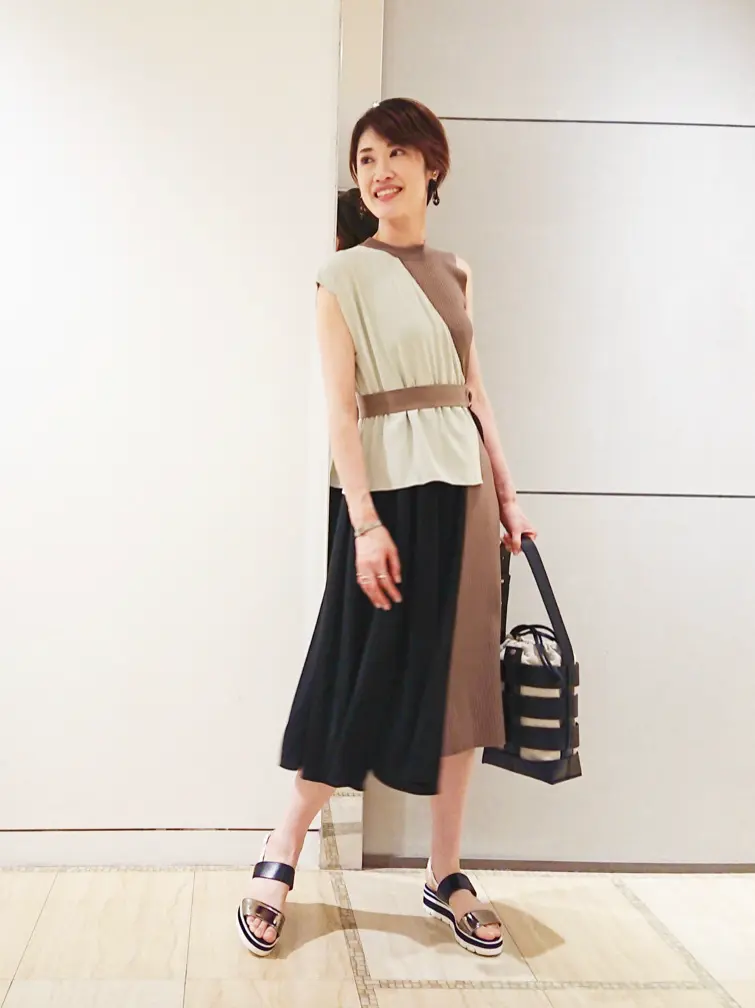 GRACE CONTINENTAL 今野　志保 コーディネート画像