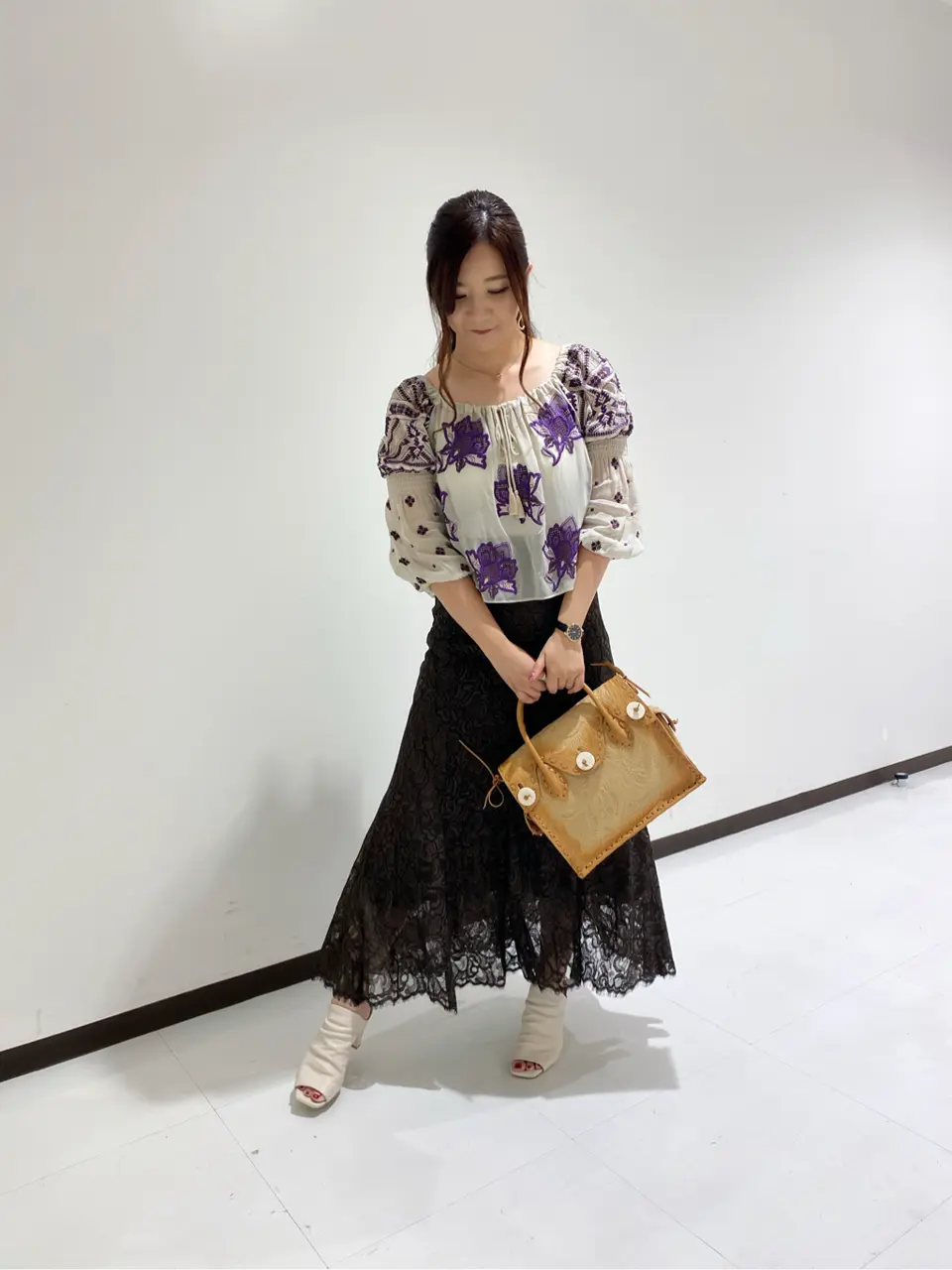 GRACE CONTINENTAL MOMOKO コーディネート画像