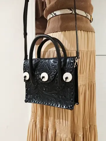 GRACE CONTINENTAL 今野　志保 コーディネート画像