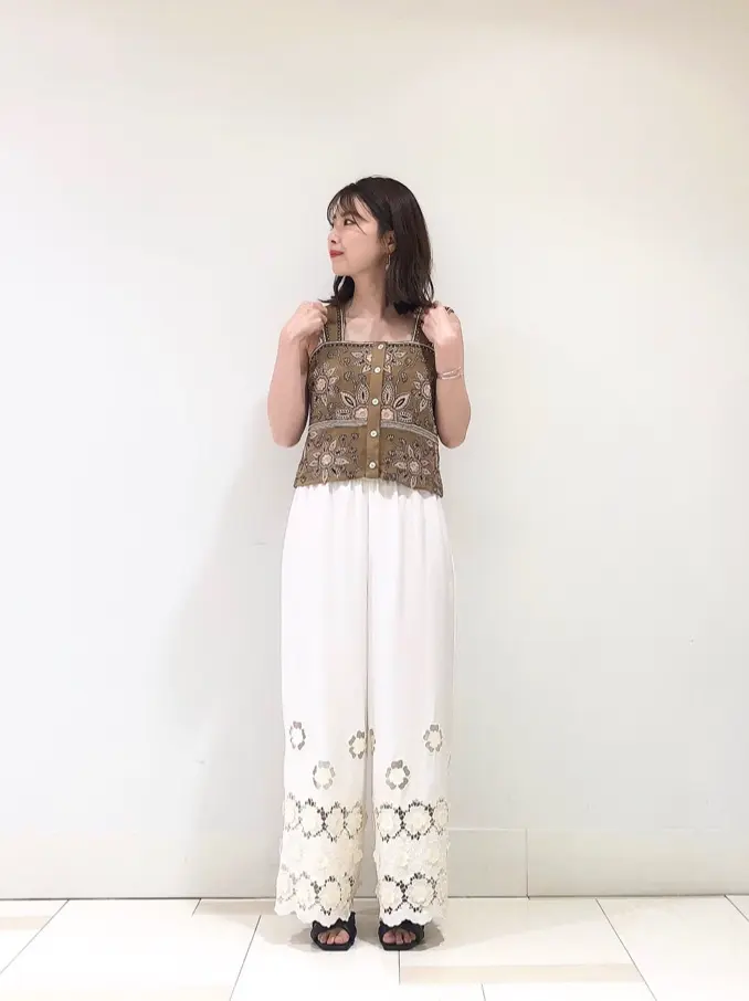 GRACE CONTINENTAL minami コーディネート画像