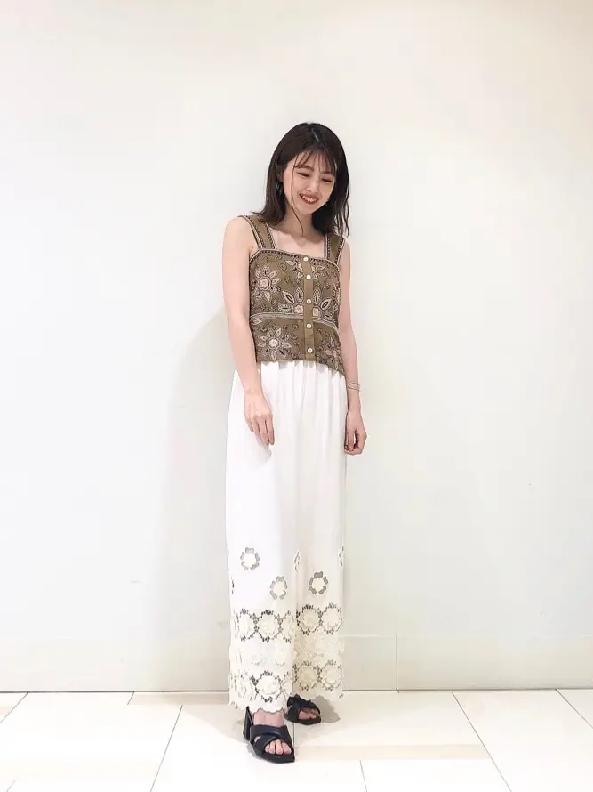 GRACE CONTINENTAL minami コーディネート画像