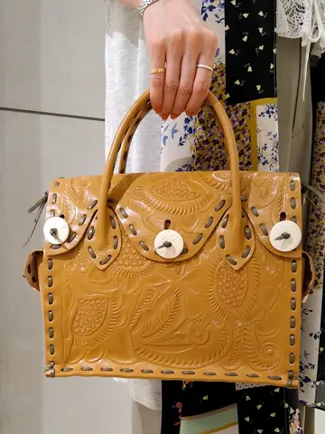 GRACE CONTINENTAL 今野　志保 コーディネート画像