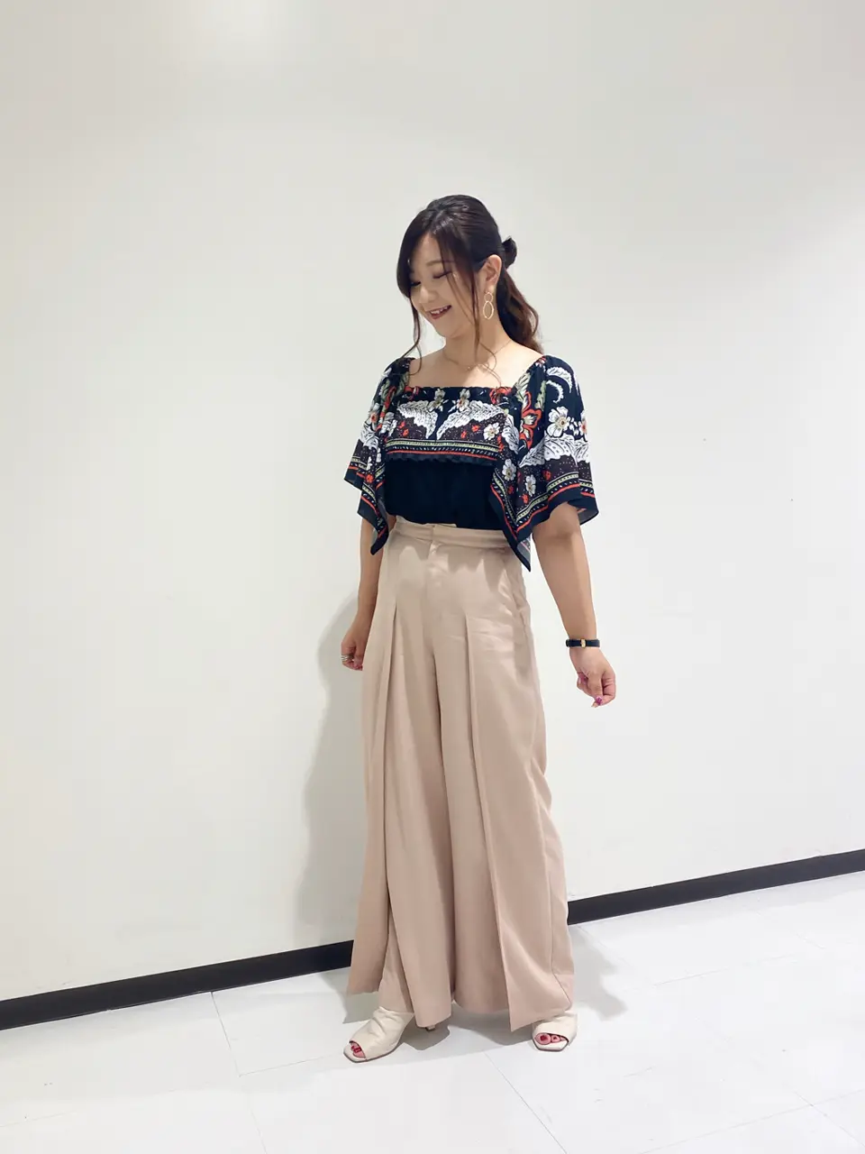 GRACE CONTINENTAL MOMOKO コーディネート画像