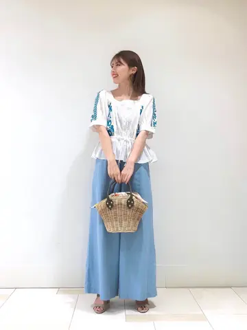 GRACE CONTINENTAL minami コーディネート画像