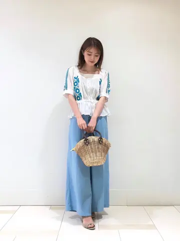 GRACE CONTINENTAL minami コーディネート画像