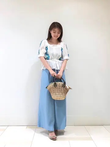 GRACE CONTINENTAL minami コーディネート画像