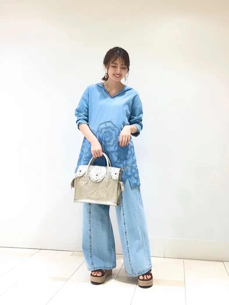 GRACE CONTINENTAL minami コーディネート画像