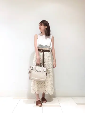 GRACE CONTINENTAL minami コーディネート画像