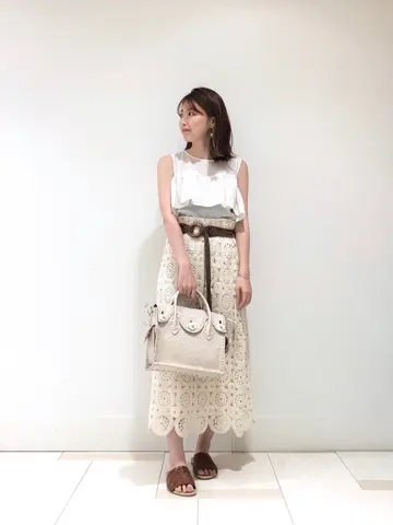 GRACE CONTINENTAL minami コーディネート画像