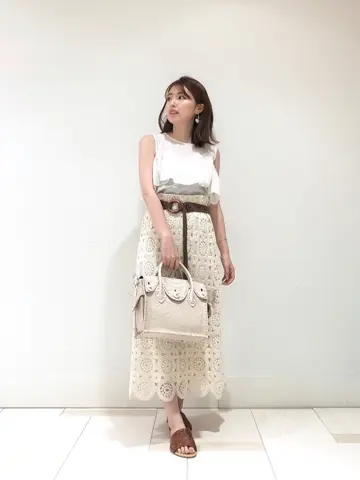 GRACE CONTINENTAL minami コーディネート画像