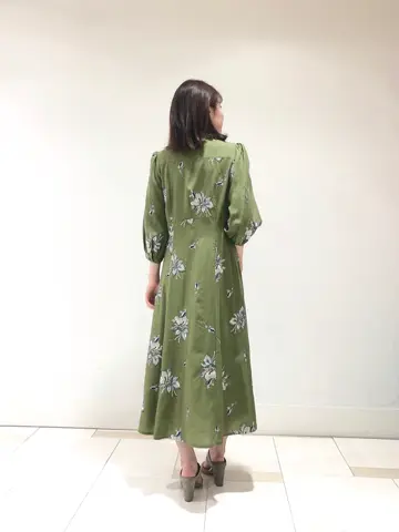 GRACE CONTINENTAL minami コーディネート画像