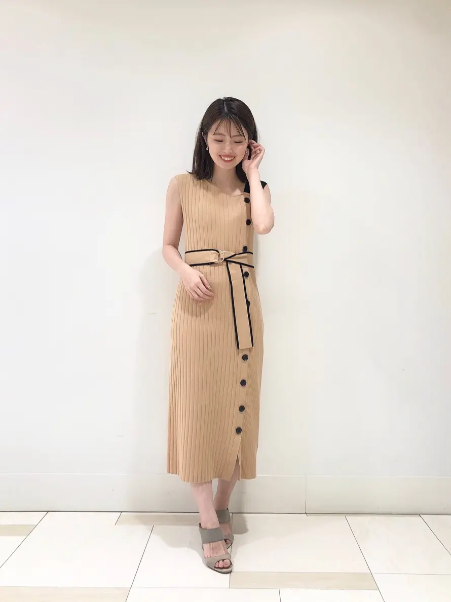 GRACE CONTINENTAL minami コーディネート画像