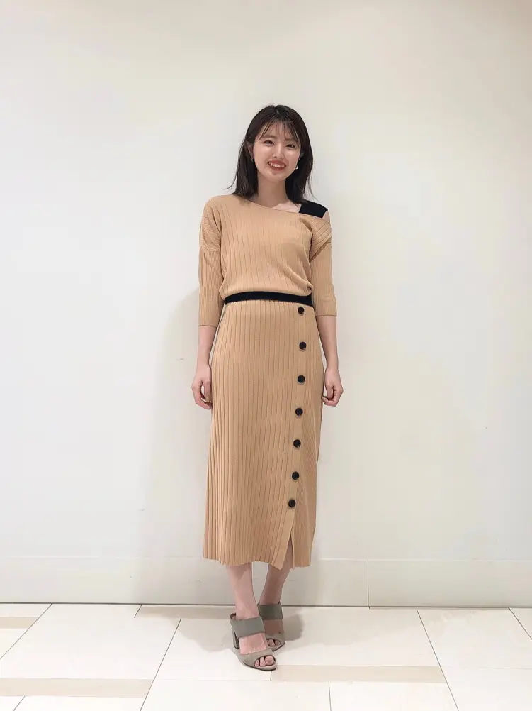 GRACE CONTINENTAL minami コーディネート画像