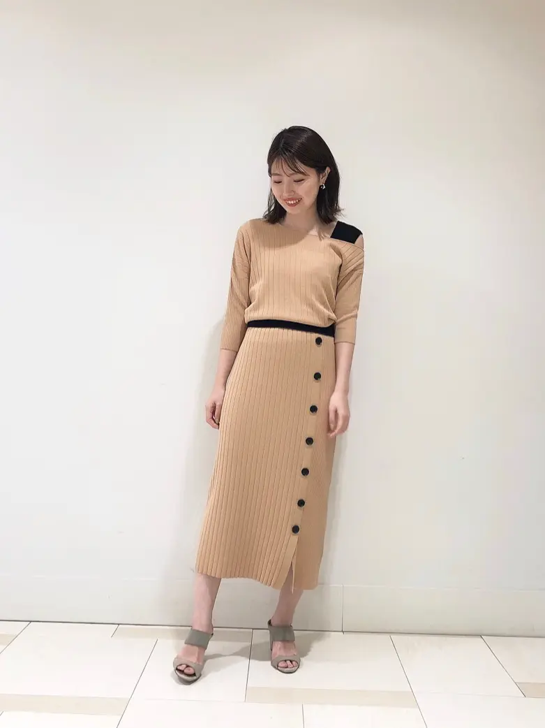 GRACE CONTINENTAL minami コーディネート画像