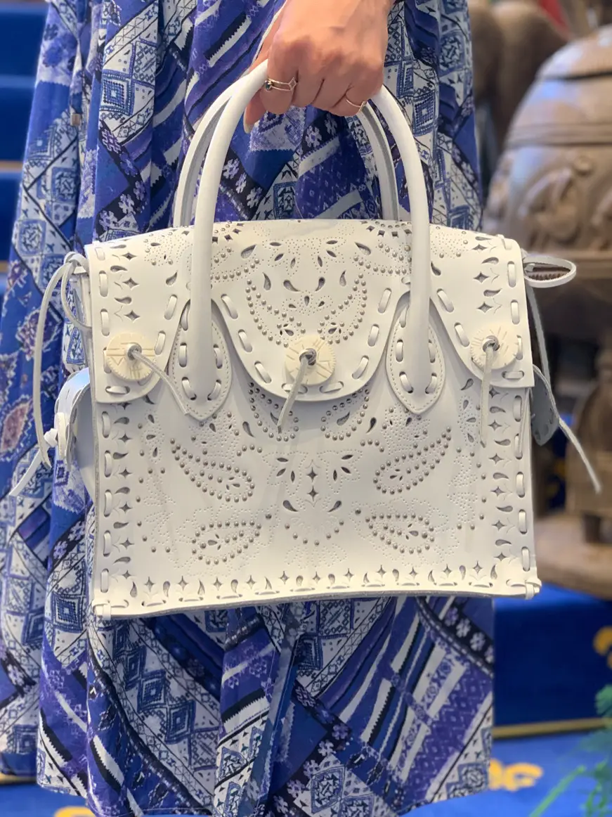 GRACE CONTINENTAL 小笠原　春菜 コーディネート画像