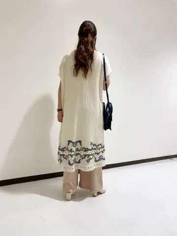 GRACE CONTINENTAL MOMOKO コーディネート画像