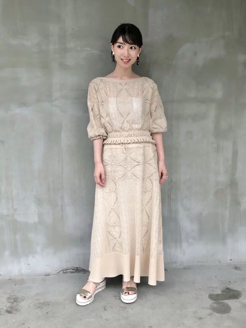 GRACE CONTINENTAL 青木育日 コーディネート画像